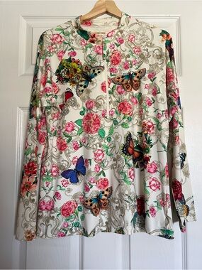 Johnny Was top White Floral & Butterfy surf shirt
